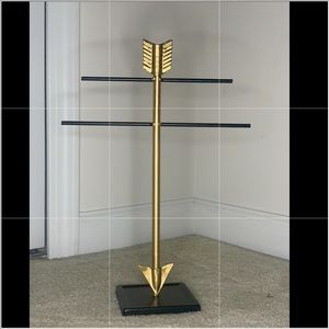 gold arrow jewelry vanity